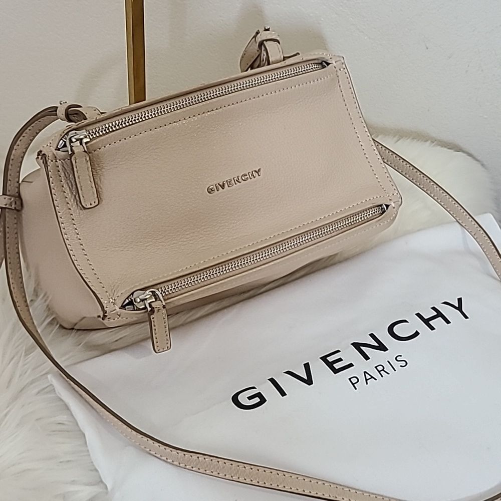 💯 Authentic Givenchy Pandora Mini - Nude Pink 🍀 - Picture 9 of 16